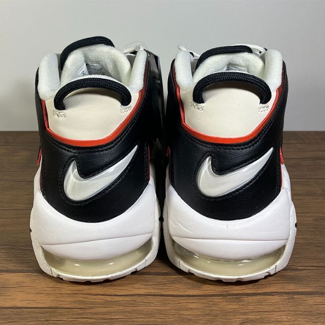 NIKE(ナイキ)の新品 NIKE AIR MORE UPTEMPO96 TRADING CARDS メンズの靴/シューズ(スニーカー)の商品写真