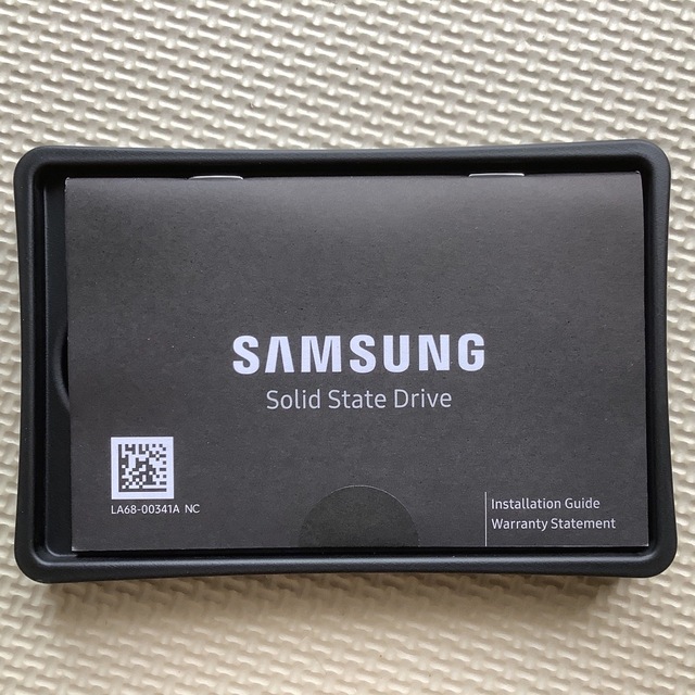 SAMSUNG(サムスン)のSamsung SSD 500GB 860 EVO V-NAND搭載 2.5イン スマホ/家電/カメラのPC/タブレット(PC周辺機器)の商品写真