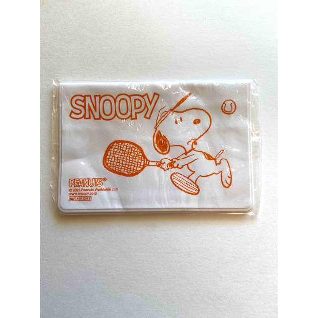 SNOOPY(スヌーピー)のスヌーピー　パスケース　未開封 レディースのファッション小物(パスケース/IDカードホルダー)の商品写真