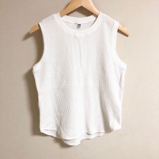 ユニクロ(UNIQLO)のUNIQLO ユニクロ　タンクトップ　ホワイト　Mサイズ　ワッフル　白(タンクトップ)