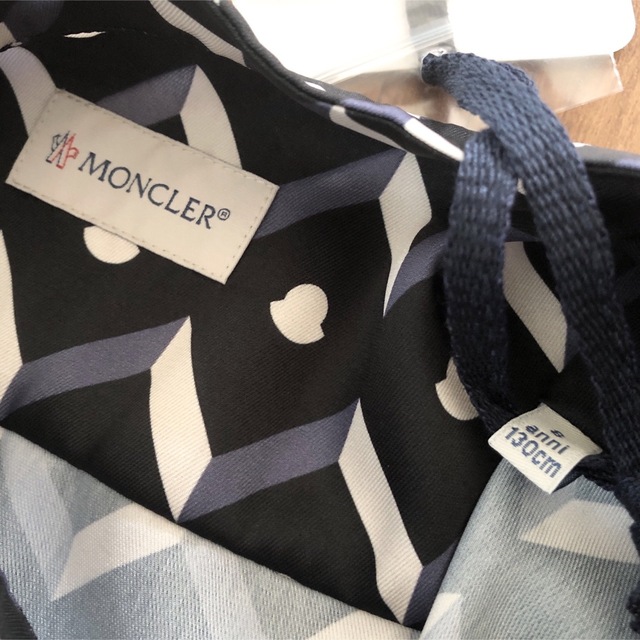 MONCLER(モンクレール)の【お取置き中】モンクレール 新品ワンピース 8A キッズ/ベビー/マタニティのキッズ服女の子用(90cm~)(ワンピース)の商品写真