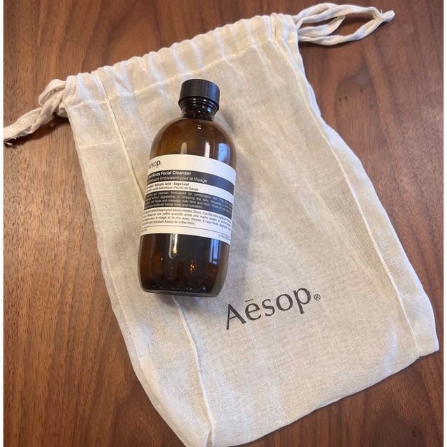 Aesop(イソップ)のAesopの空瓶、袋セット インテリア/住まい/日用品のキッチン/食器(容器)の商品写真