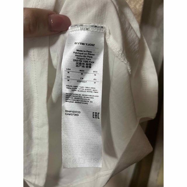 ARMANI EXCHANGE(アルマーニエクスチェンジ)の新品タグ付きARMANI EXCHANGE グリッター プリント 半袖Tシャツ レディースのトップス(Tシャツ(半袖/袖なし))の商品写真