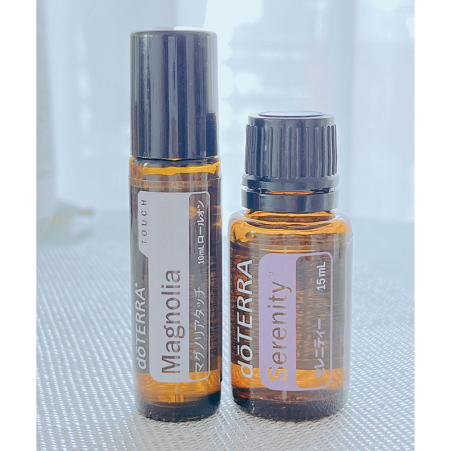 doTERRA(ドテラ)のdoTERRA マグノリアタッチ＆セレニティ コスメ/美容のリラクゼーション(エッセンシャルオイル（精油）)の商品写真