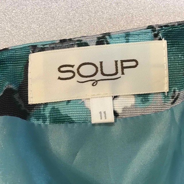 SOUPのワンピース レディースのワンピース(ひざ丈ワンピース)の商品写真