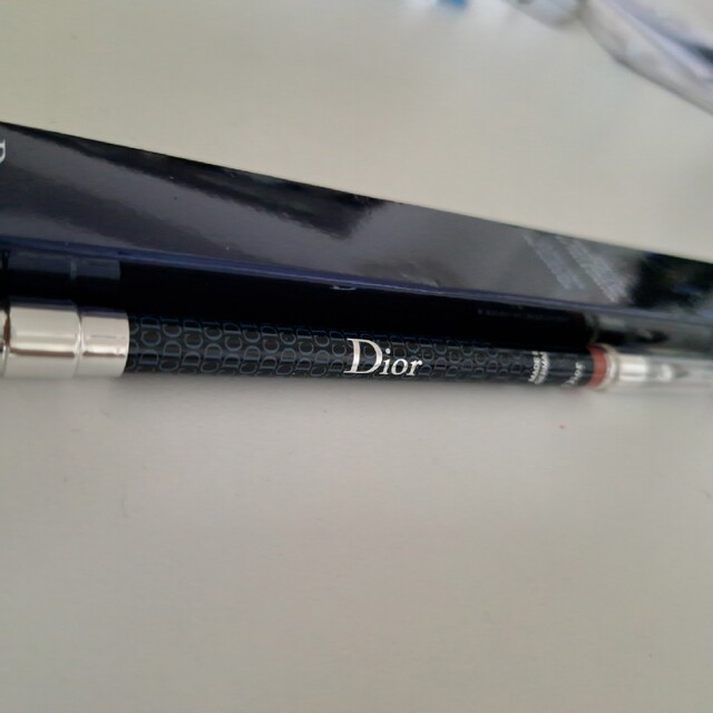 Dior(ディオール)のDior 💄リップライナー コスメ/美容のベースメイク/化粧品(リップライナー)の商品写真