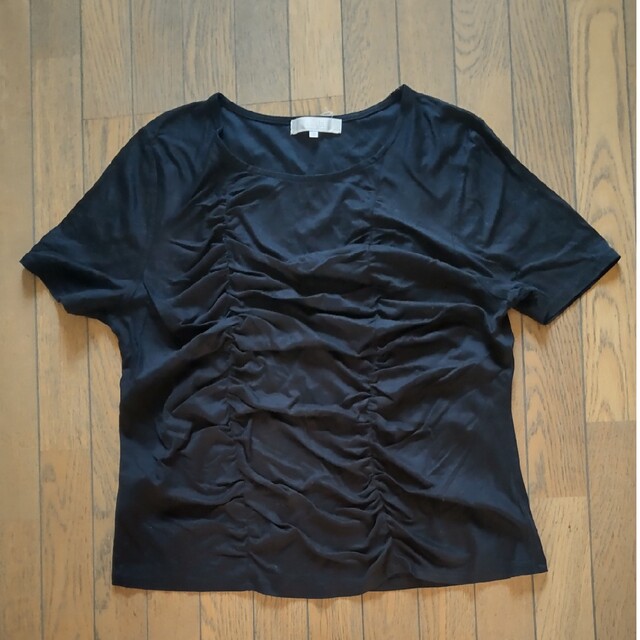 自由区(ジユウク)の自由区　黒のTシャツ レディースのトップス(Tシャツ(半袖/袖なし))の商品写真