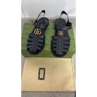 Gucci - gucci グルカサンダル ラバーバックル 黒 グッチの通販 by