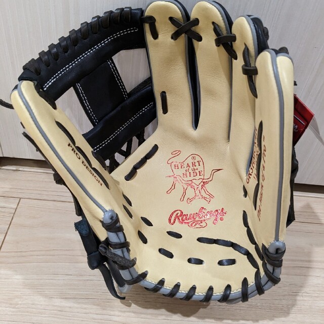 Rawlings(ローリングス)の新品未使用　ローリングス　軟式　内野用グラブ　MLB仕様 スポーツ/アウトドアの野球(グローブ)の商品写真