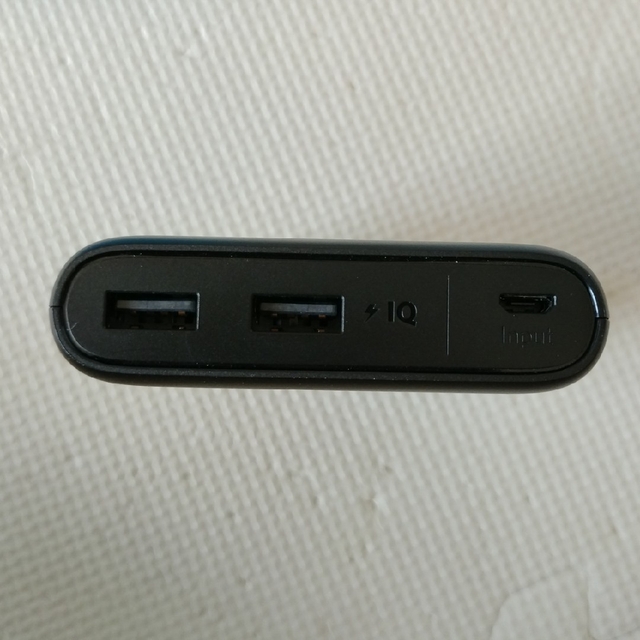 Anker(アンカー)の【柴様専用】Anker PowerCore 13000 スマホ/家電/カメラのスマートフォン/携帯電話(バッテリー/充電器)の商品写真