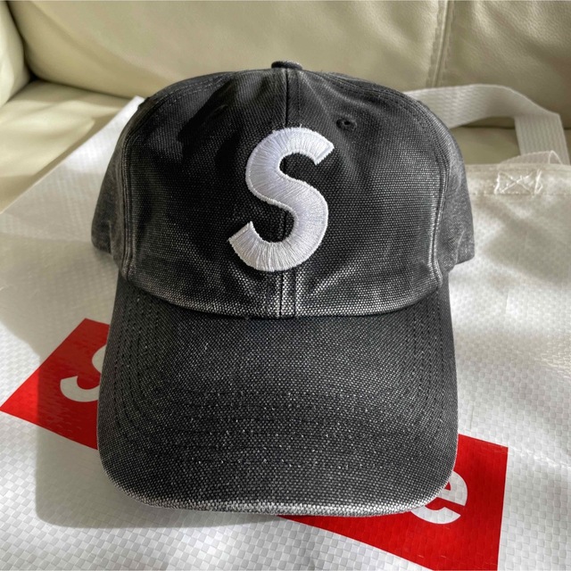 Supreme(シュプリーム)の新品　Supreme Pigment Canvas S Logo 6-Panel メンズの帽子(キャップ)の商品写真