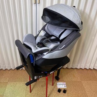 アップリカ(Aprica)のクリーニング済　☆綺麗☆　アップリカ　クルリラ　ISOFIX　回転式　グレー(自動車用チャイルドシート本体)