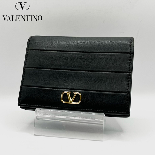極美品 VALENTINO レザー 二つ折り財布 Vロゴ シグネチャー ブラック11cmマチ