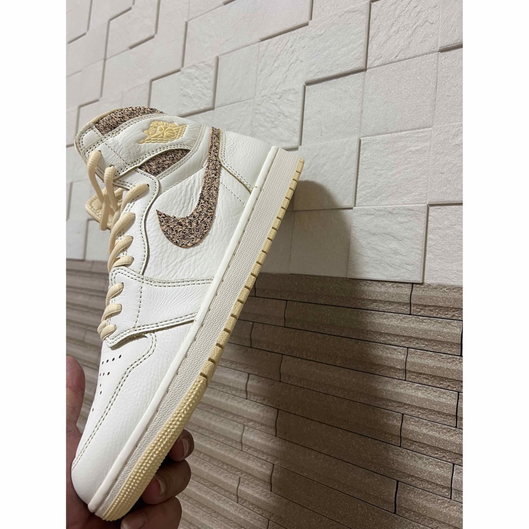 AIR JORDAN 1 RETRO HI OG CRAFT 2