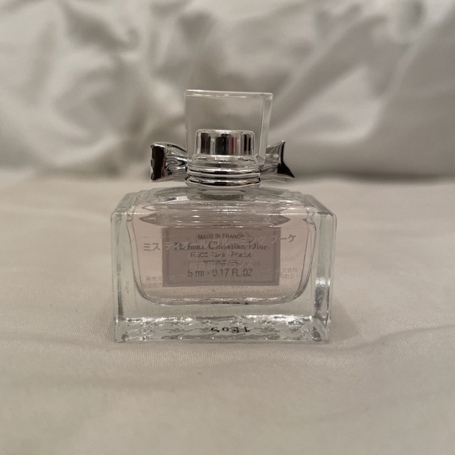 Christian Dior(クリスチャンディオール)のミスディオール　ブルーミングブーケ　オードゥトワレ　5ml コスメ/美容の香水(香水(女性用))の商品写真