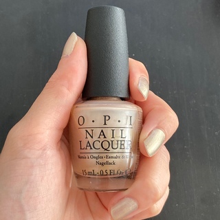 オーピーアイ(OPI)の残量8割💅🏼opi ネイルラッカー Y36  スウォールオブユーフォリア(マニキュア)