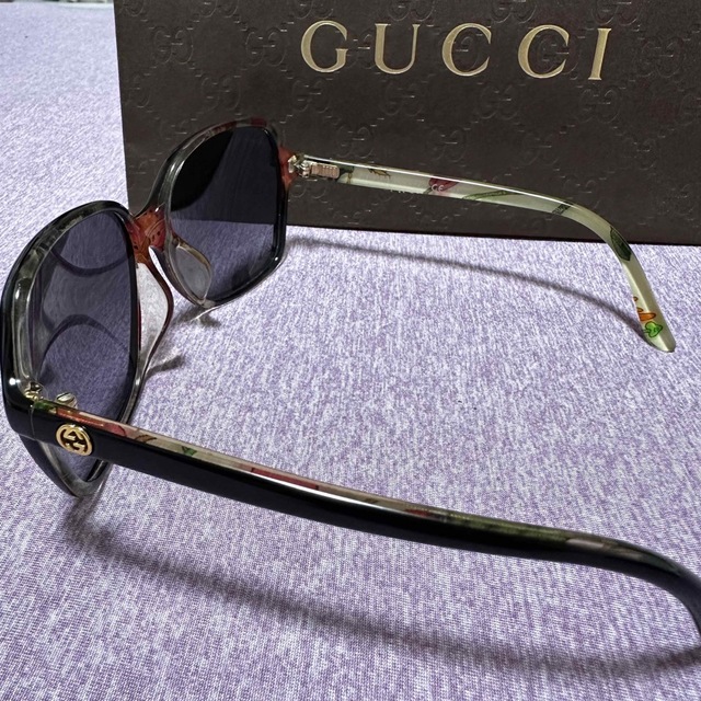 Gucci(グッチ)のGUCCI サングラス レディースのファッション小物(サングラス/メガネ)の商品写真