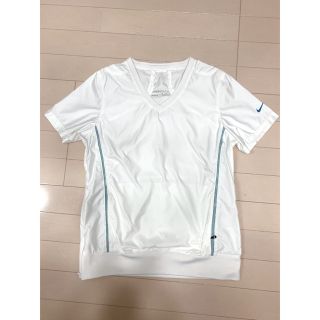 ナイキ(NIKE)のNIKE ナイキ　Tシャツ　ゴルフ　スポーツ　シンプル　Mサイズ　レディース(ウエア)