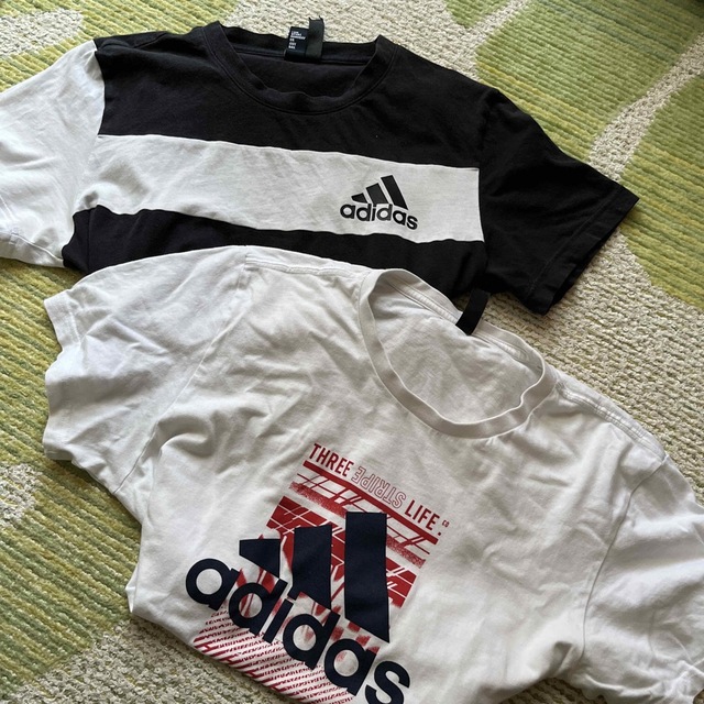 adidas(アディダス)のアディダスTシャツ2枚 スポーツ/アウトドアのランニング(ウェア)の商品写真