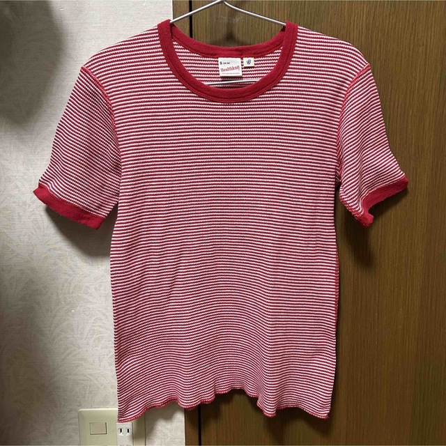 Healthknit(ヘルスニット)のヘルスニット　Tシャツ　赤 レディースのトップス(Tシャツ(半袖/袖なし))の商品写真