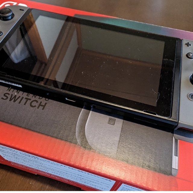 Nintendo Switch(ニンテンドースイッチ)のニンテンドースイッチ本体HAC-001 エンタメ/ホビーのゲームソフト/ゲーム機本体(家庭用ゲーム機本体)の商品写真