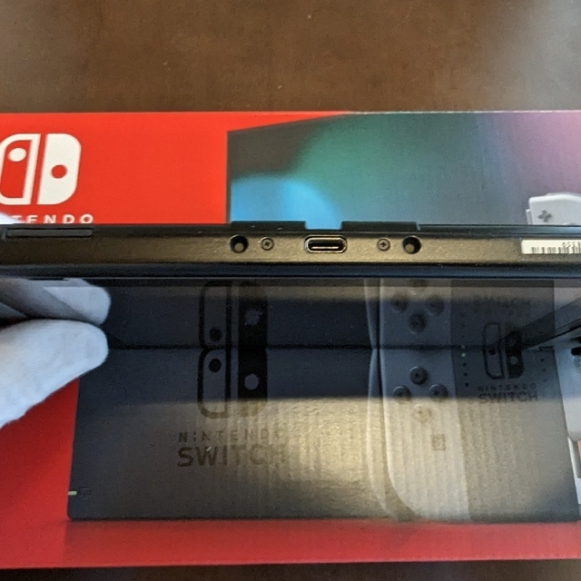 Nintendo Switch(ニンテンドースイッチ)のニンテンドースイッチ本体HAC-001 エンタメ/ホビーのゲームソフト/ゲーム機本体(家庭用ゲーム機本体)の商品写真