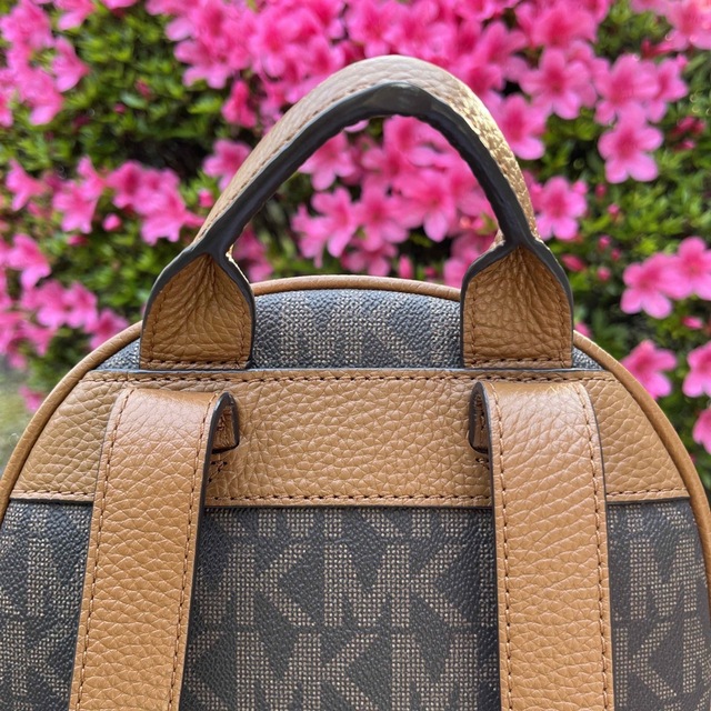 Michael Kors(マイケルコース)のMICHAEL KORSのリュック レディースのバッグ(リュック/バックパック)の商品写真