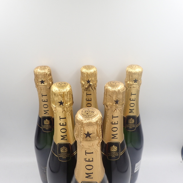 MOËT & CHANDON(モエエシャンドン)のモエ エ シャンドン 白 750ml 6本セット 同梱不可【7F】 食品/飲料/酒の酒(シャンパン/スパークリングワイン)の商品写真