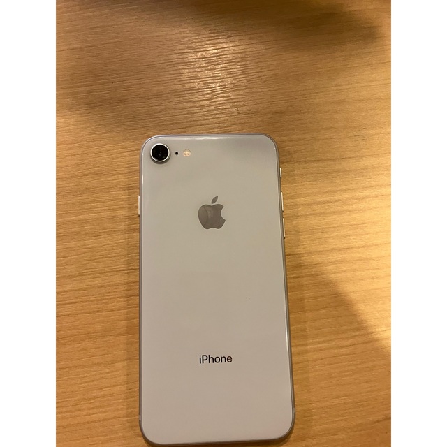 iPhone8 シルバー　64GBモデル　docomo