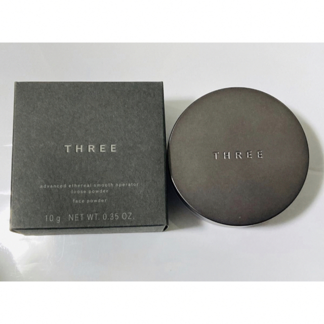 THREE(スリー)の【新品】THREE スリー アドバンスドエシリアルスムースオペレーター 01 コスメ/美容のベースメイク/化粧品(フェイスパウダー)の商品写真