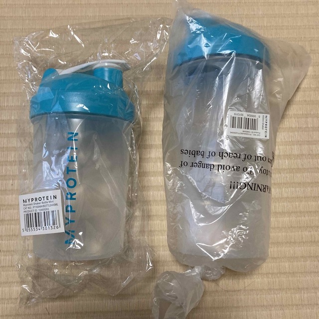 MYPROTEIN(マイプロテイン)のマイプロテイン プロテインシェイカー 2個セット 600ml&400ml スポーツ/アウトドアのトレーニング/エクササイズ(トレーニング用品)の商品写真