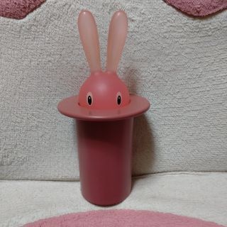 アレッシィ(ALESSI)のアレッシィ　ALESSI　うさぎさん　爪楊枝入れ　ピンク色(テーブル用品)