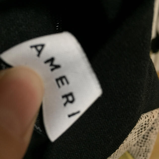 Ameri VINTAGE(アメリヴィンテージ)の今期 AMERI パイソンラインペンシルスカート レディースのスカート(ひざ丈スカート)の商品写真