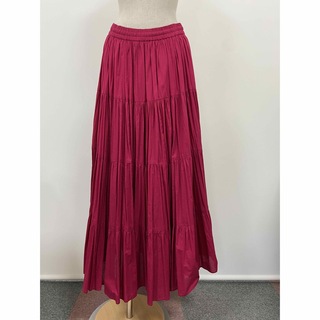 ユナイテッドアローズ(UNITED ARROWS)のユナイテッドアローズ購入　ティアードスカート　赤　新品未使用タグ付き(ロングスカート)