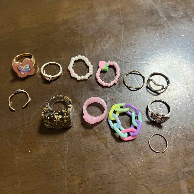 指輪 リング ハート ピンク ビーズ ゴールド 12個セット レディースのアクセサリー(リング(指輪))の商品写真