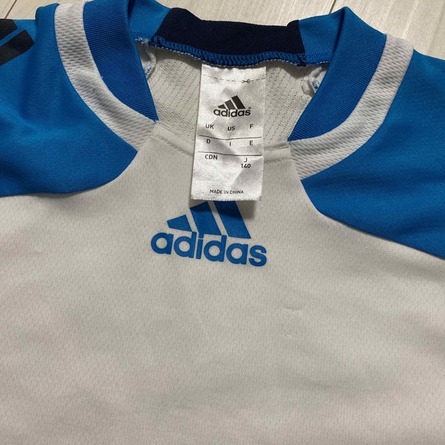 adidas(アディダス)のadidas 140 キッズ/ベビー/マタニティのキッズ服男の子用(90cm~)(Tシャツ/カットソー)の商品写真