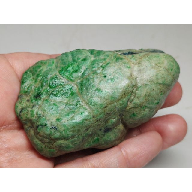 緑塊 194g 翡翠 ヒスイ 翡翠原石 原石 鉱物 鑑賞石 自然石 誕生石 - その他