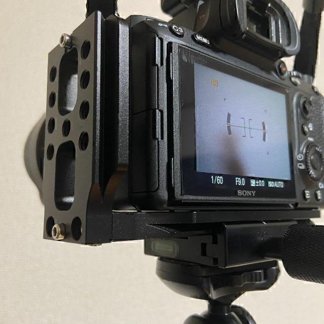 カメラ用 汎用L字プレート黒 スマホ/家電/カメラのカメラ(その他)の商品写真