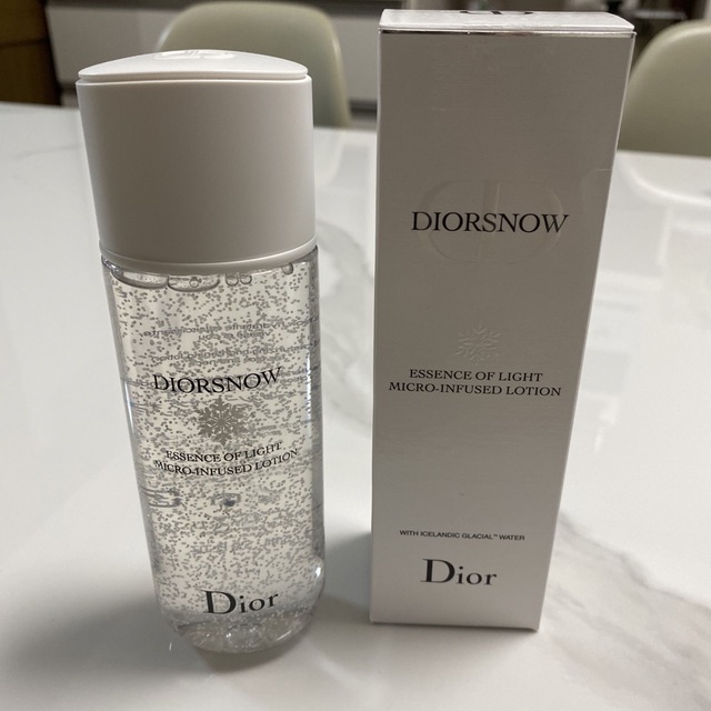 Dior(ディオール)の化粧　ディオールスノーエッセンスオブライトマイクロローション コスメ/美容のスキンケア/基礎化粧品(美容液)の商品写真