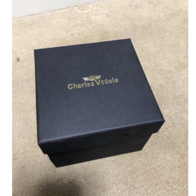 Charles Vogele(シャルルホーゲル)のシャルルボーゲン　時計ケース　保存BOX ボックス　新品未使用　ベロア　限定価格 メンズの時計(その他)の商品写真