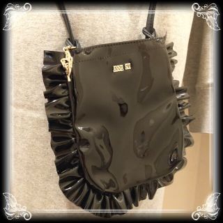 アナスイ(ANNA SUI)の訳有/サンプル/新品［アナスイ］エナメル　ミニショルダー バッグ　ポシェット　黒(ショルダーバッグ)