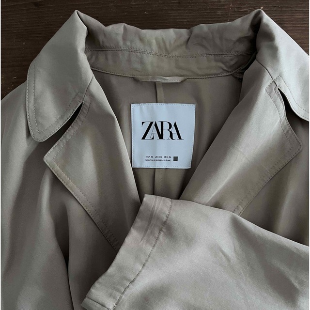 ZARA - ZARA フルイド生地 トレンチコート XSの通販 by ZARA - ZARA フルイド生地 トレンチコート XSの通販 by
