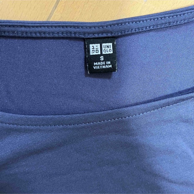 UNIQLO(ユニクロ)のUNIQLO シャツ S ブルー系 レディースのトップス(Tシャツ(半袖/袖なし))の商品写真