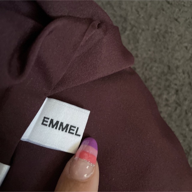 EMMEL REFINES(エメルリファインズ)のエメルリファインズ　ワンピース　ブラウス　ノースリーブ  ボタン　パット レディースのワンピース(ひざ丈ワンピース)の商品写真