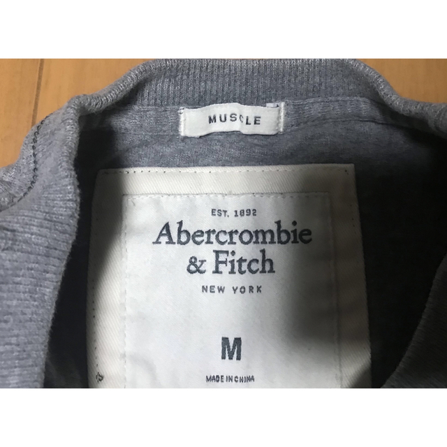 Abercrombie&Fitch(アバクロンビーアンドフィッチ)の値下げ アバクロ Tシャツ Mens M メンズのトップス(Tシャツ/カットソー(半袖/袖なし))の商品写真