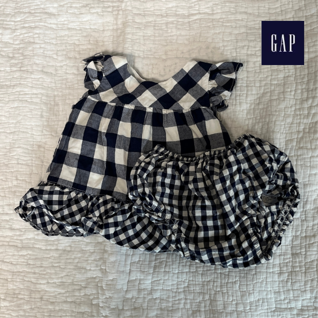 GAP(ギャップ)のGAP　ワンピース　チェック 60 キッズ/ベビー/マタニティのベビー服(~85cm)(シャツ/カットソー)の商品写真