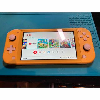 ニンテンドースイッチ(Nintendo Switch)の(訳あり中古品)nintendo switch lite 本体のみ(携帯用ゲーム機本体)