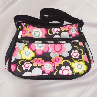 レスポートサック(LeSportsac)のレスポートサック  ショルダーバッグ  マルチカラー 花柄 ハワイ限定(ショルダーバッグ)