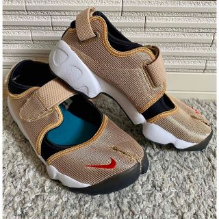 ナイキ エアリフト(ゴールド/金色系)の通販 300点以上 | NIKEを買う