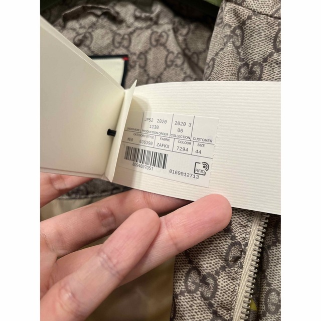 GUCCI - 【新品】GUCCI FAKE NOT ジャケットLの通販 by なおた's GUCCI - 【新品】GUCCI FAKE NOT ジャケットLの通販 by なおた's